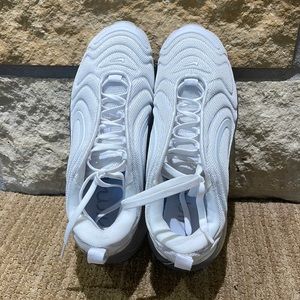 Size 7- Nike AirMax 720